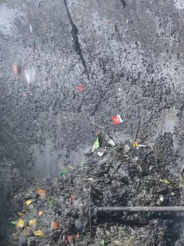 玉山污水池清理